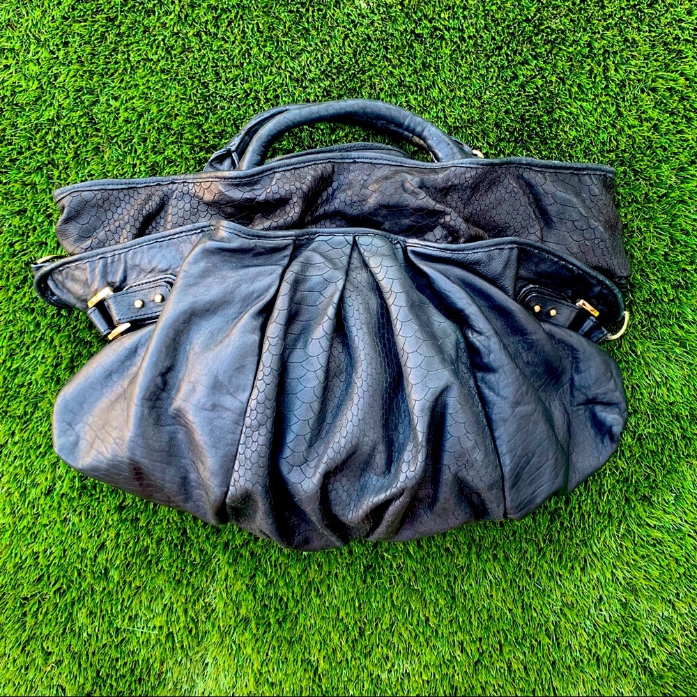CC Skye Black Hand/Shoulder Bag